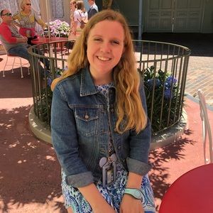 Meet your Posher, Rebecca